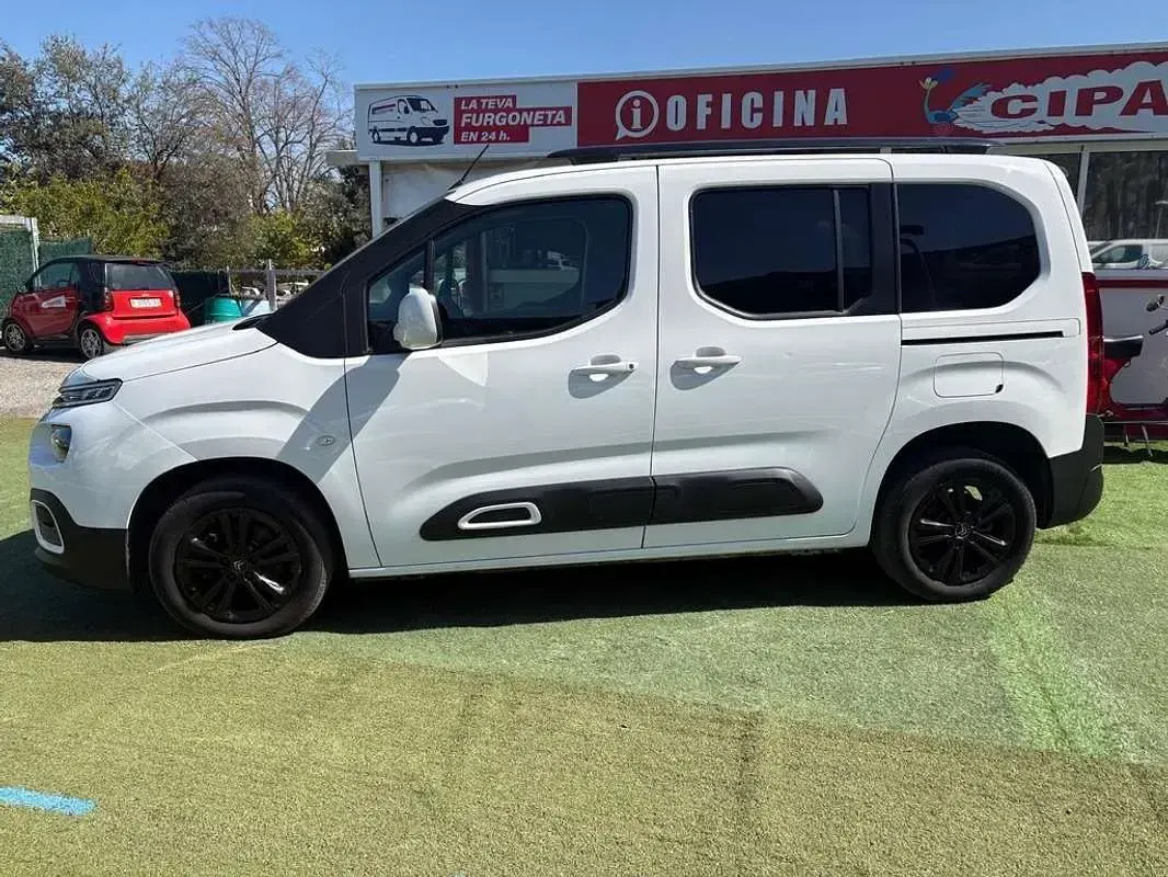 Usado Citroën Berlingo Feel 102 CV (75 kW) 2020 Blanco Monovolumen