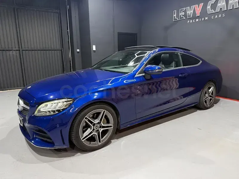 Usado Mercedes C220 194 CV (142 kW) 2019 Azul Coupe