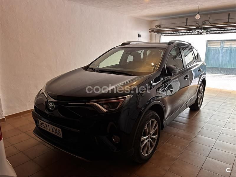 Usado Toyota RAV4 Hybrid Executive 197 CV (144 kW) 2018 Azul SUV