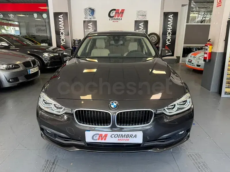 Usado BMW 330 258 CV (189 kW) 2016 Negro Berlina