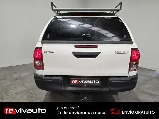 Usado Toyota HiLux 150 CV (110 kW) 2021 Blanco Pickup/Camioneta