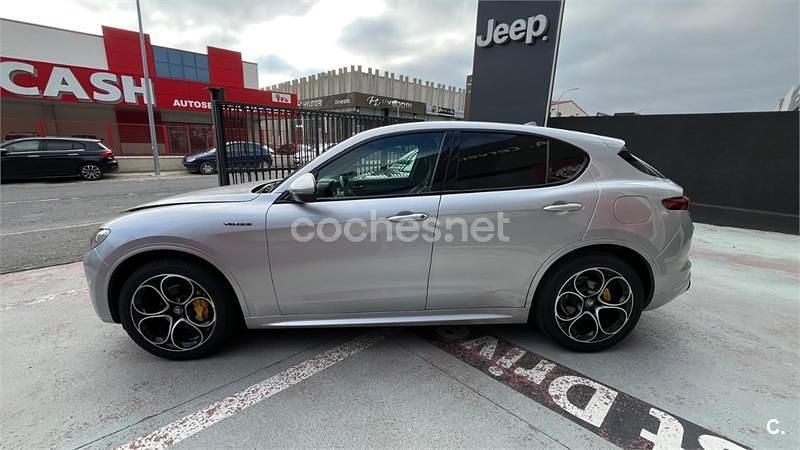 Gris / plata Usado 2020 Alfa Romeo Stelvio Veloce SUV | 27.000 € (Buen precio) - Imagen 1/4