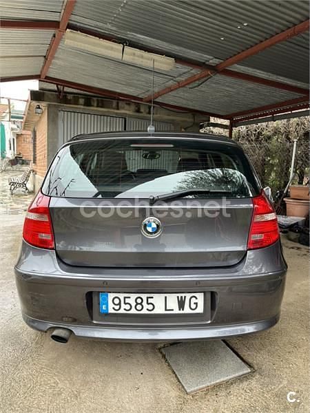 Usado BMW 118 122 CV (89 kW) 2008 Gris / plata Utilitario