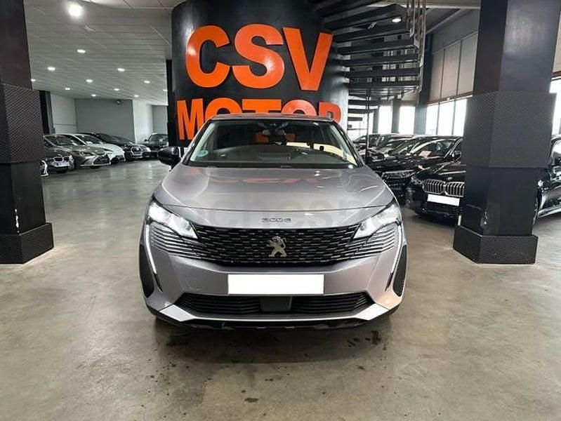 Usado Peugeot 3008 Allure 130 CV (95 kW) 2023 Gris / plata SUV
