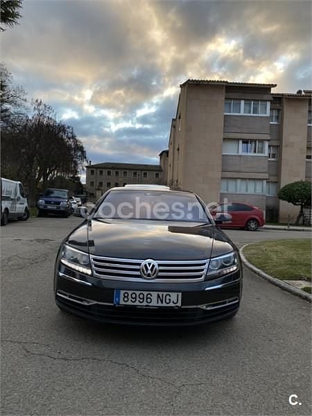 Usado VW Phaeton 240 CV (176 kW) 2011 Marrón Berlina