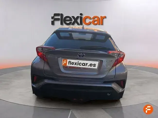 Usado Toyota C-HR Advance 122 CV (89 kW) 2019 Gris SUV