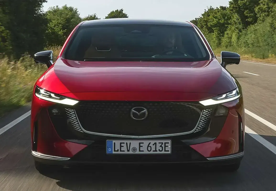 Begagnad Mazda 6 Luxury 150 HK (110 kW) 2015 Röd Kombi