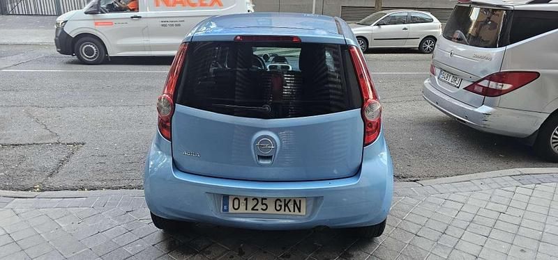 Usado Opel Agila Essentia 65 CV (47 kW) 2009 Azul Utilitario