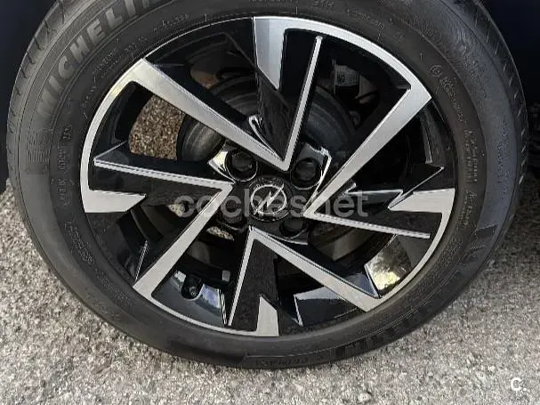 Nuevo Opel Corsa 100 CV (73 kW) 2025 Gris / plata Utilitario