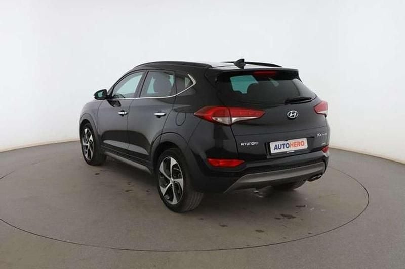 Usado Hyundai Tucson 136 CV (100 kW) 2015 Negro SUV