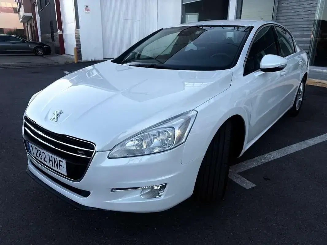 Usado Peugeot 508 Active 115 CV (84 kW) 2013 Blanco Berlina
