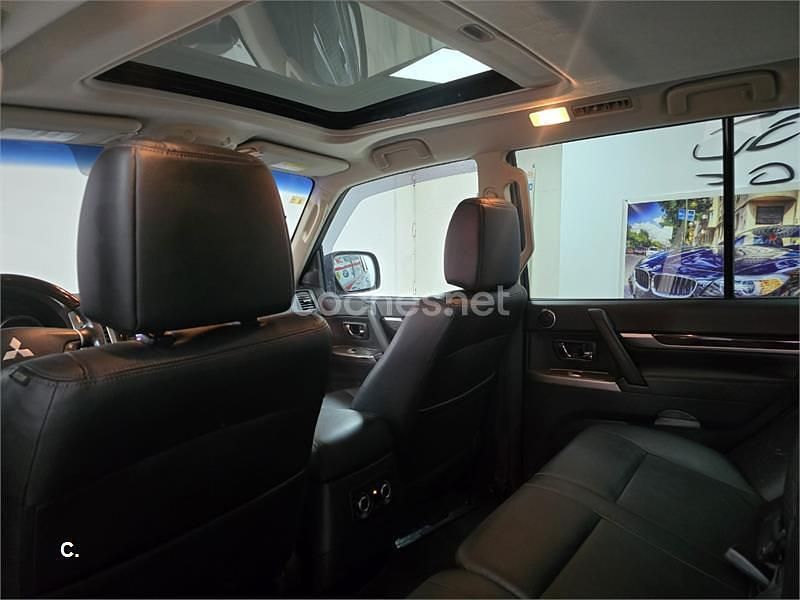 Usado Mitsubishi Montero Motion 200 CV (147 kW) 2015 Negro SUV