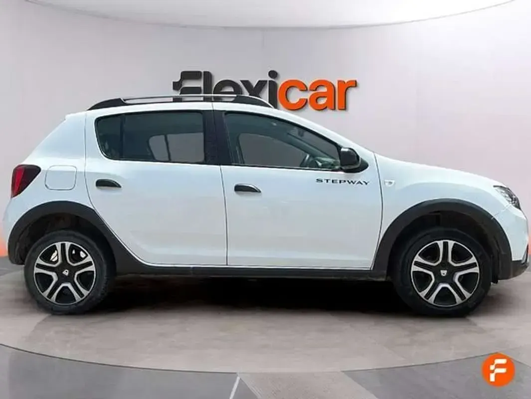 Usado Dacia Sandero 90 CV (66 kW) 2020 Blanco Berlina
