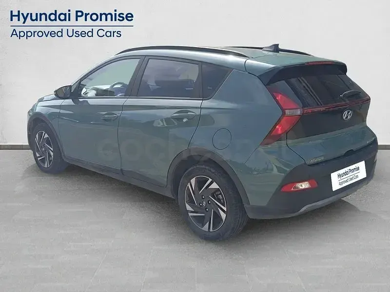 Usado Hyundai Bayon 84 CV (61 kW) 2022 Verde SUV
