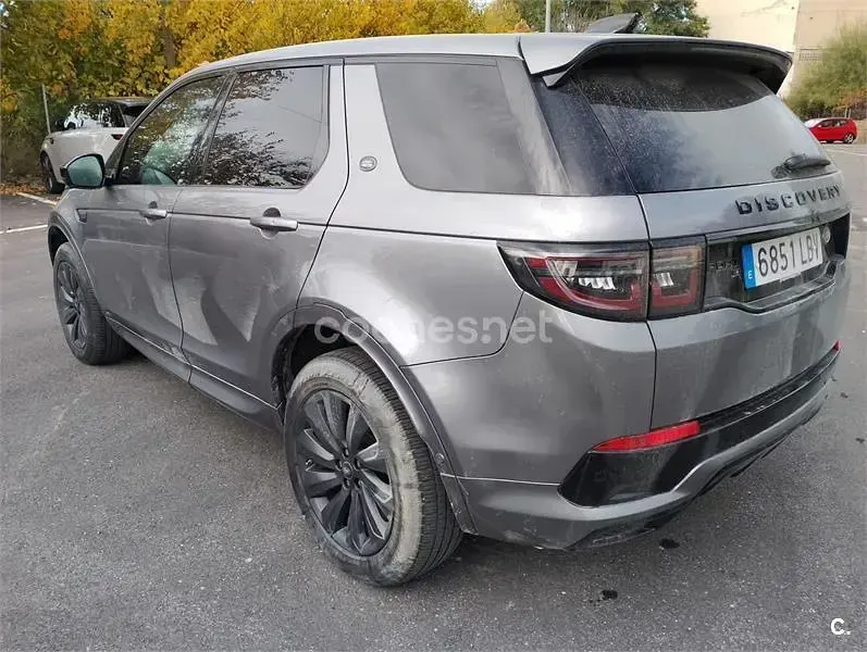 Usado Land Rover Discovery Sport SE 150 CV (110 kW) 2019 Gris / plata SUV