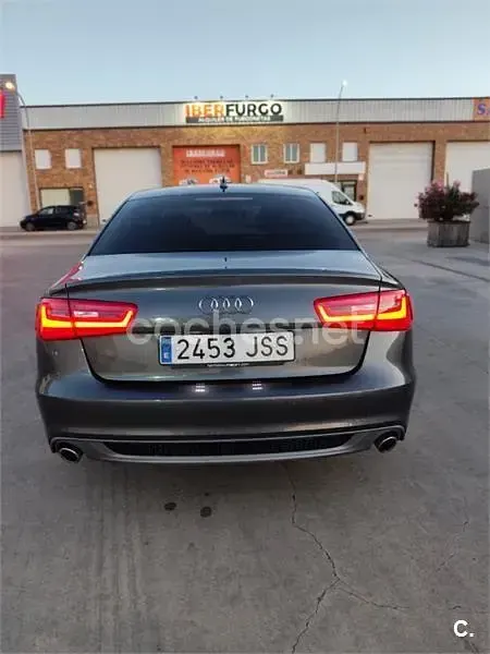Usado Audi A6 204 CV (150 kW) 2012 Gris / plata Berlina