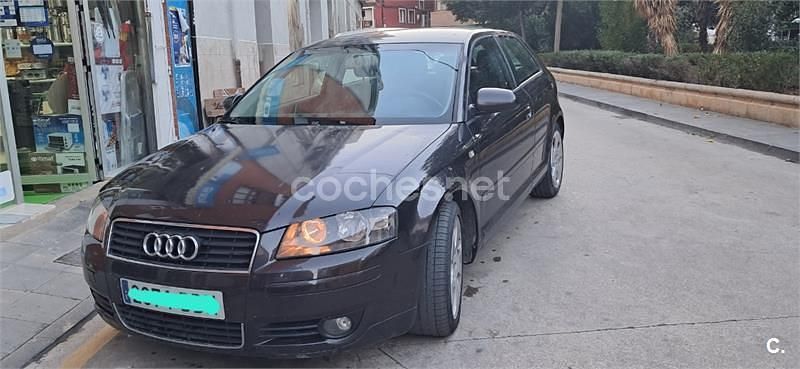 Negro Usado 2004 Audi A3 Ambition Berlina | 2200 € (Un poco caro) - Imagen 1/4