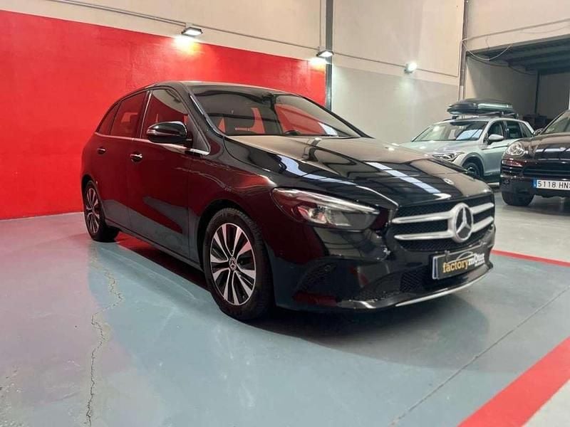 Usado Mercedes B220 190 CV (139 kW) 2022 Negro Monovolumen