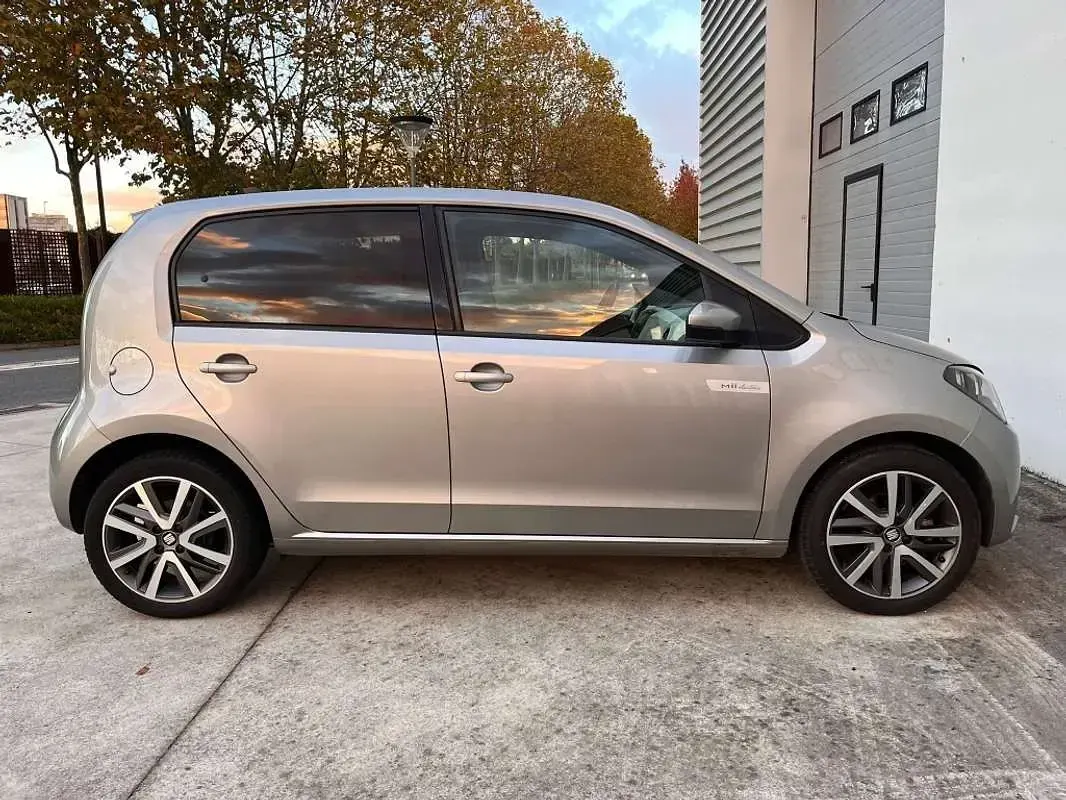 Usado Seat Mii Electric 61 kW (83 CV) 2021 Gris Utilitario