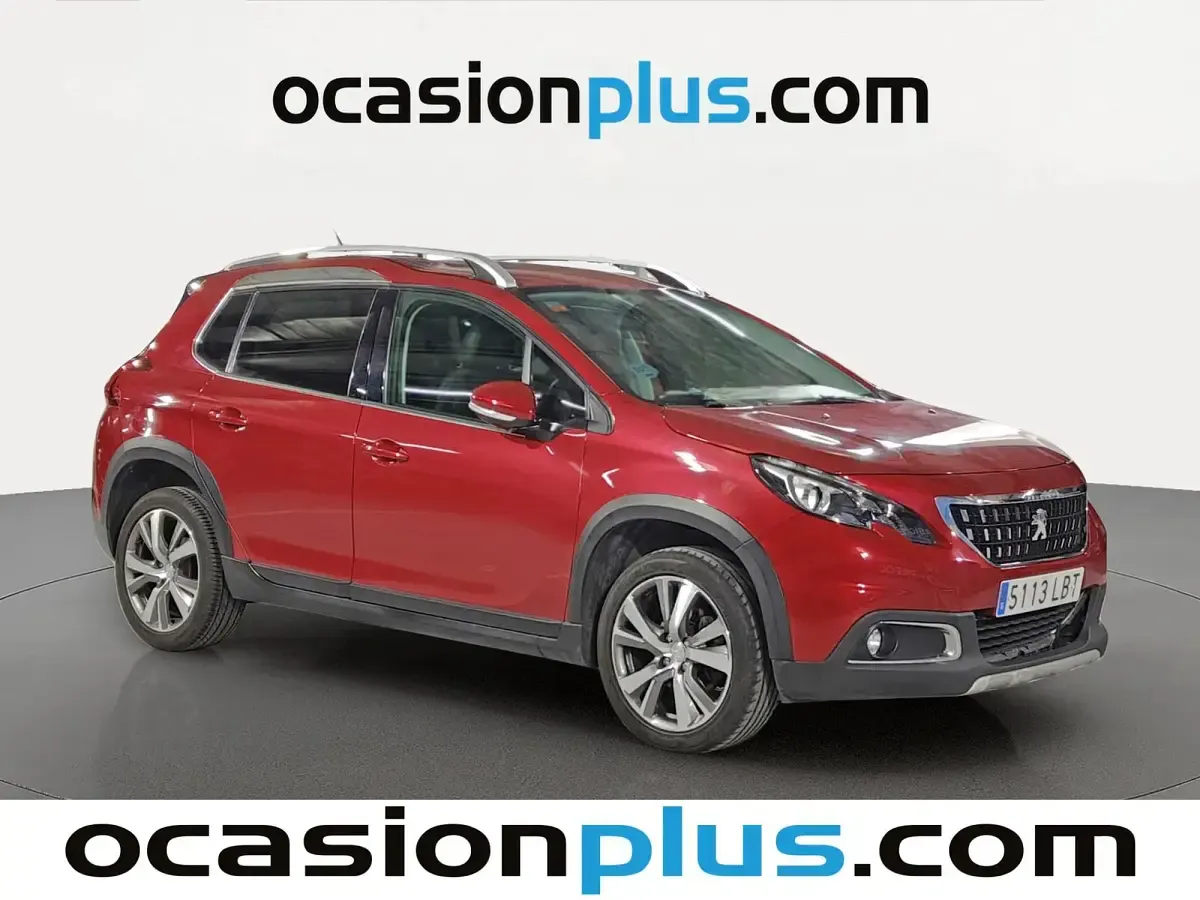 Usado Peugeot 2008 Allure 110 CV (80 kW) 2019 Rojo SUV