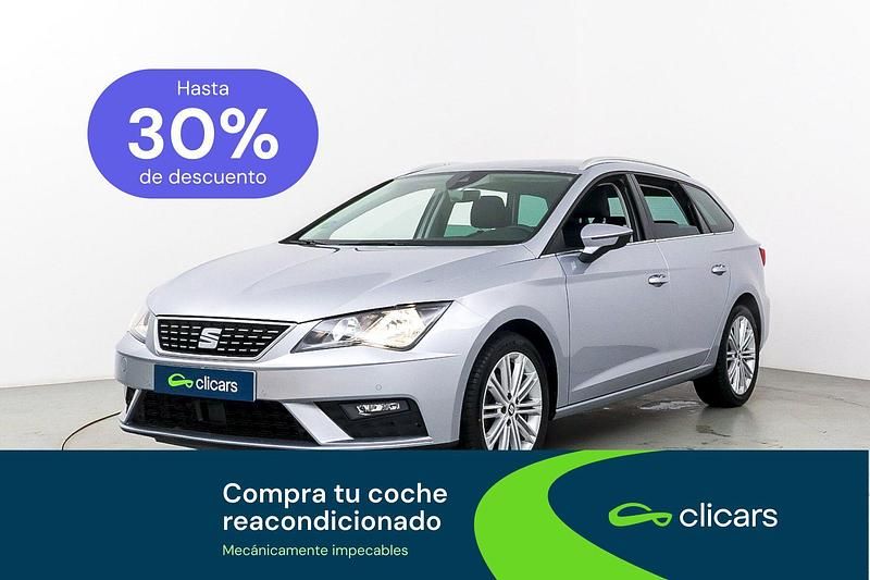 Usado Seat Leon XCELLENCE 130 CV (95 kW) 2020 Gris / plata Familiar