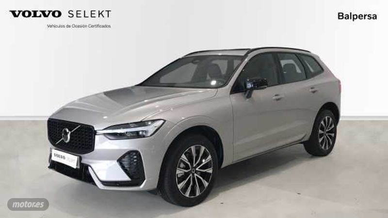 Plateado Usado 2022 Volvo XC60 Plus SUV | 55.890 € - Imagen 1/4