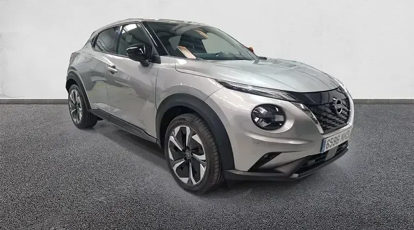 Usado Nissan Juke Acenta 143 CV (105 kW) 2025 Diamond silver (metalizado) monotono SUV