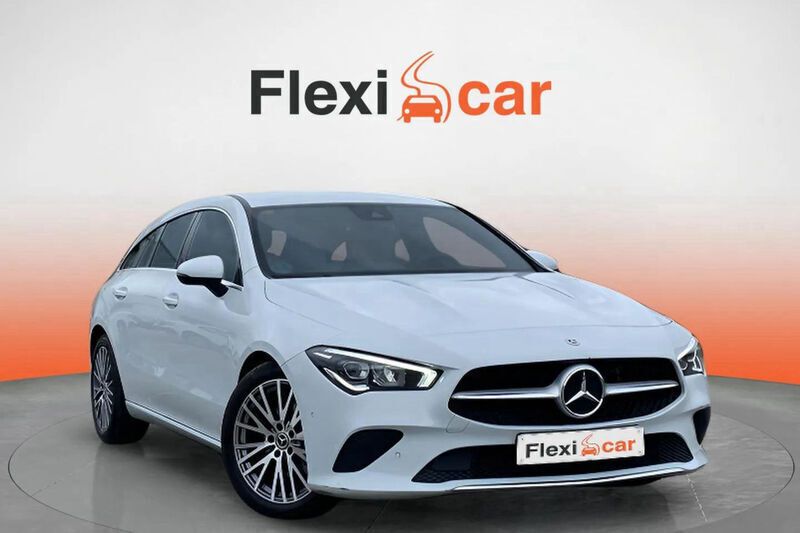 Blanco Usado 2020 Mercedes CLA200 Shooting Brake Familiar | 21.790 € (Buen precio) - Imagen 1/4