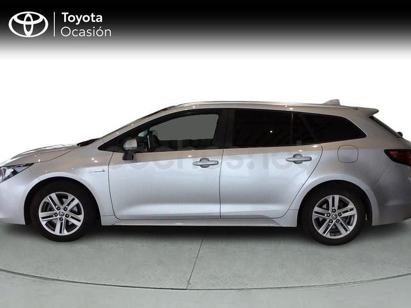 Usado Toyota Corolla Active 122 CV (89 kW) 2022 Gris / plata Familiar