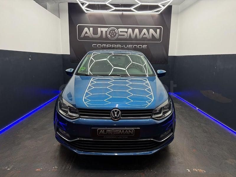 Usado VW Polo Advance 90 CV (66 kW) 2017 Azul Berlina