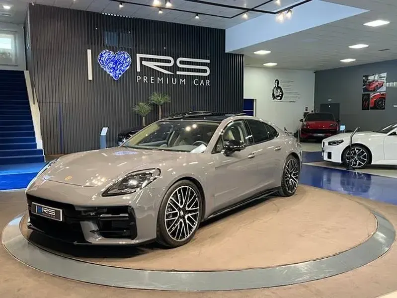 Usado Porsche Panamera 4 470 CV (345 kW) 2025 Gris / plata Berlina