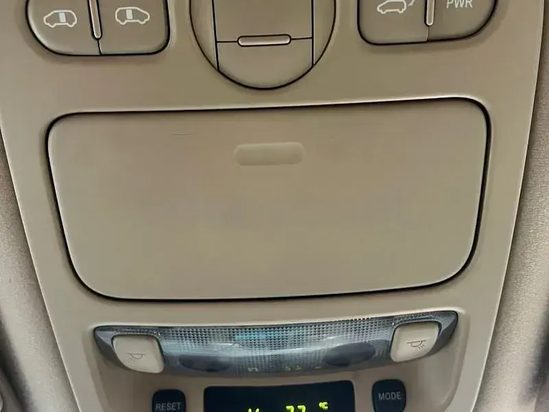 Usado Kia Carnival 185 CV (136 kW) 2009 Negro Monovolumen