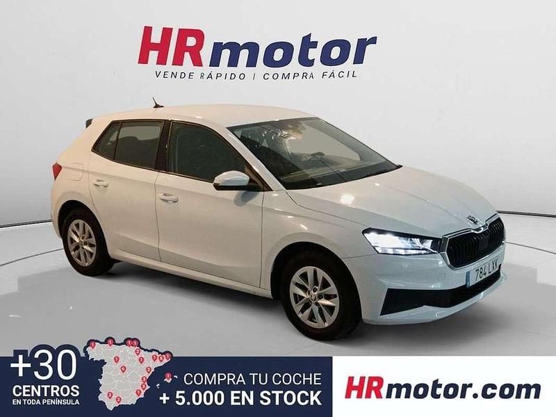 Usado Skoda Fabia Ambition 95 CV (69 kW) 2022 Blanco Utilitario