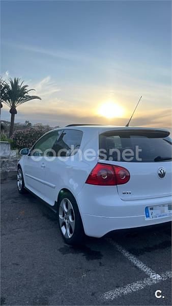 Usado VW Golf V GTI 200 CV (147 kW) 2007 Blanco Berlina