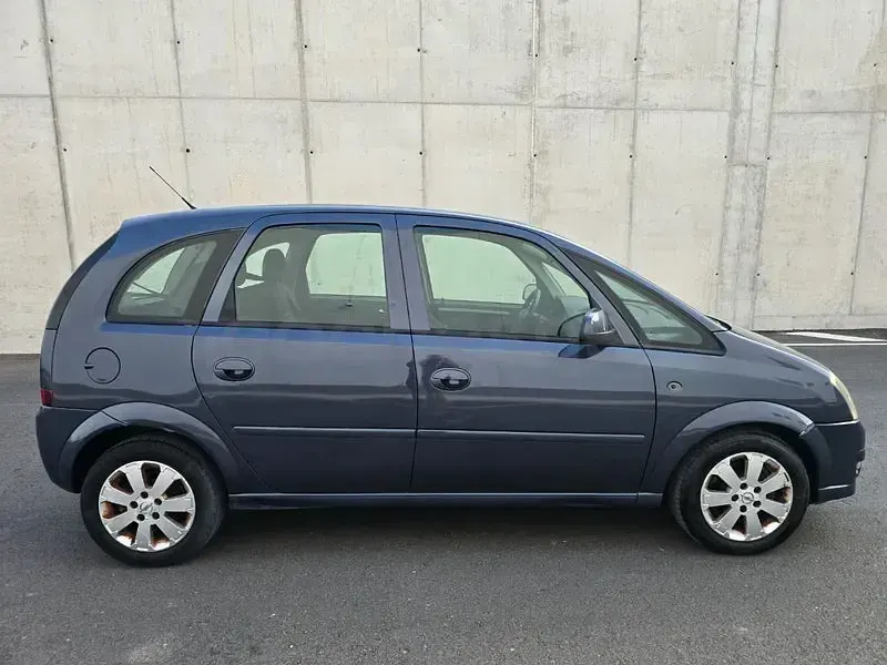 Usado Opel Meriva Enjoy 100 CV (73 kW) 2006 Azul Monovolumen