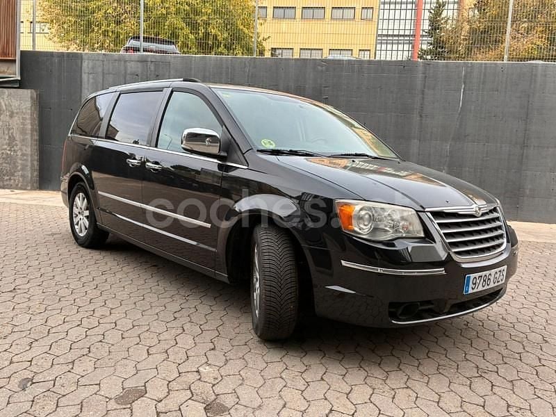 Usado Chrysler Grand Voyager Touring 163 CV (119 kW) 2010 Negro Monovolumen