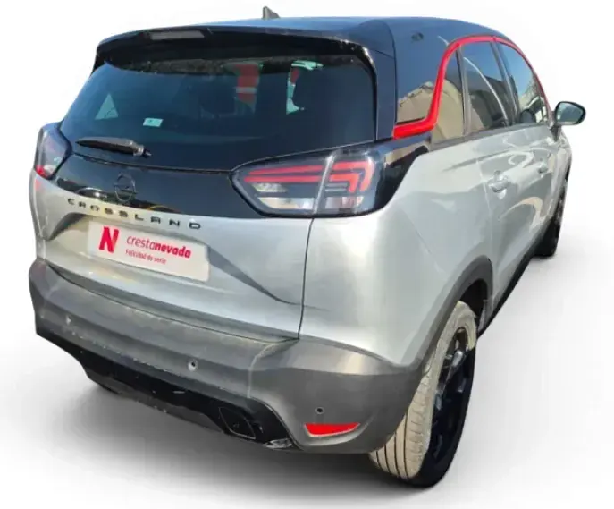 Usado Opel Crossland 110 CV (80 kW) 2023 Gris / plata SUV