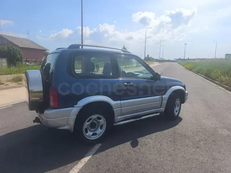 Usado Suzuki Grand Vitara 110 CV (80 kW) 2005 Blanco SUV