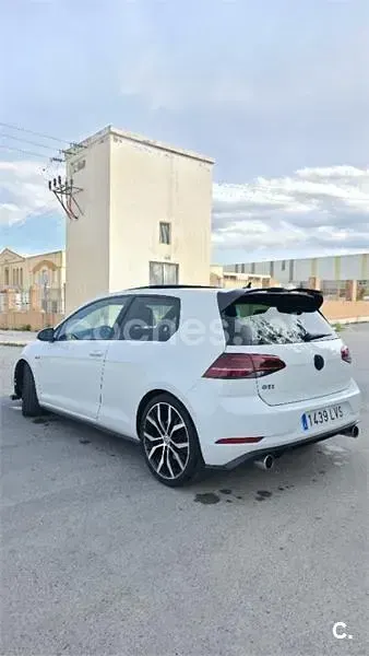 Usado VW Golf VII GTI 230 CV (169 kW) 2017 Blanco Berlina
