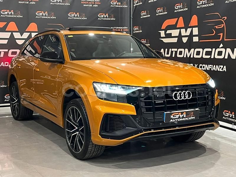 Usado Audi Q8 Ambiente 286 CV (210 kW) 2020 Naranja SUV