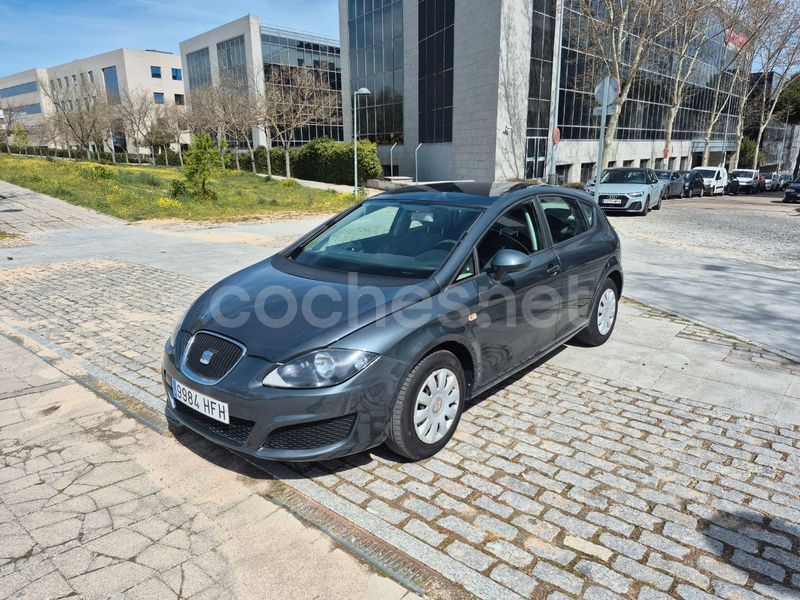 Gris / plata Usado 2011 Seat Leon Berlina | 5300 € (Buen precio) - Imagen 1/4