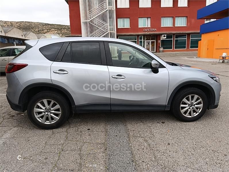 Usado Mazda CX-5 Style 150 CV (110 kW) 2015 Gris / plata SUV