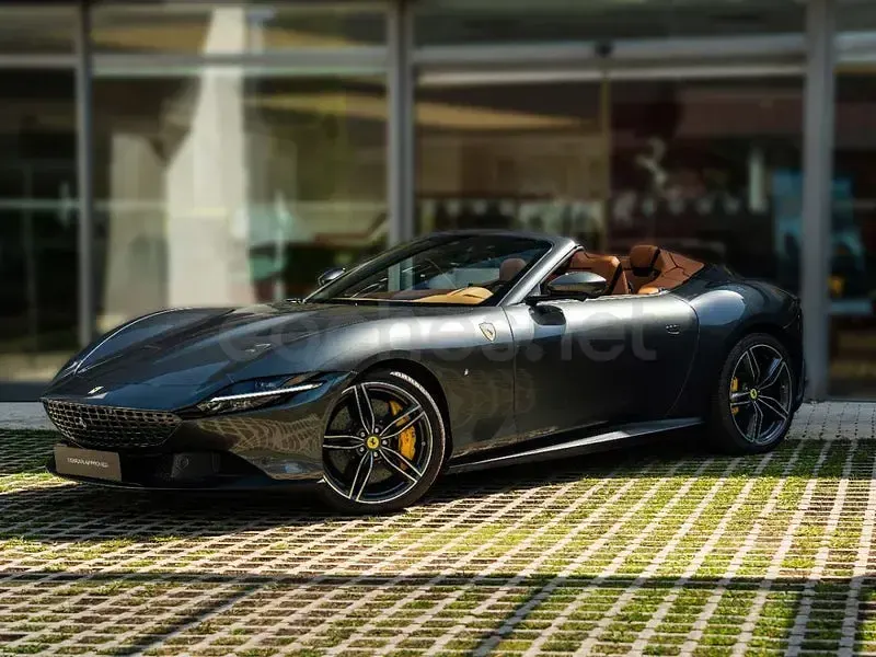 Nuevo Ferrari Roma 620 CV (456 kW) 2026 Gris / plata Descapotable