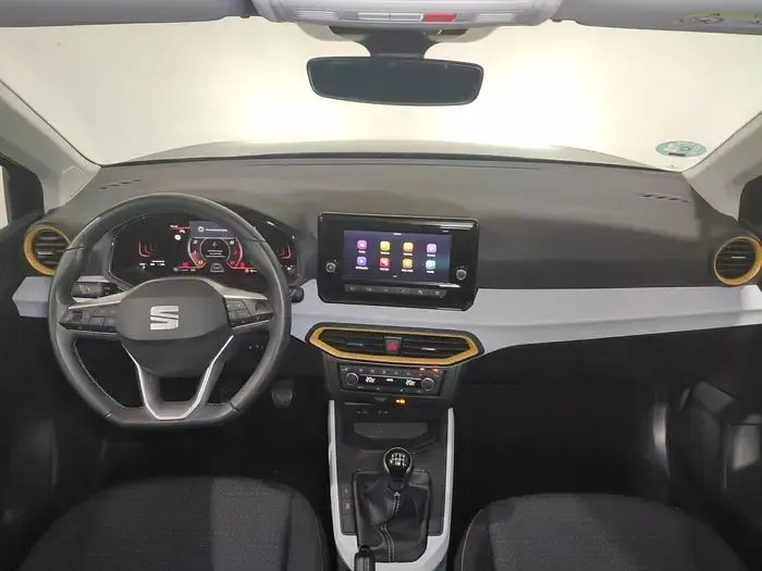 Usado Seat Arona Style 115 CV (84 kW) 2025 Negro SUV