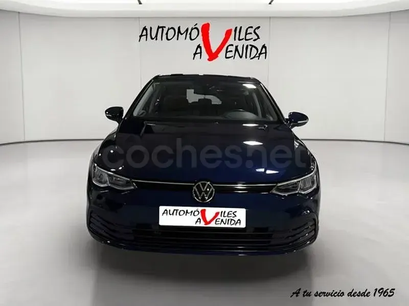 Usado VW Golf VIII Life 110 CV (80 kW) 2021 Azul Berlina