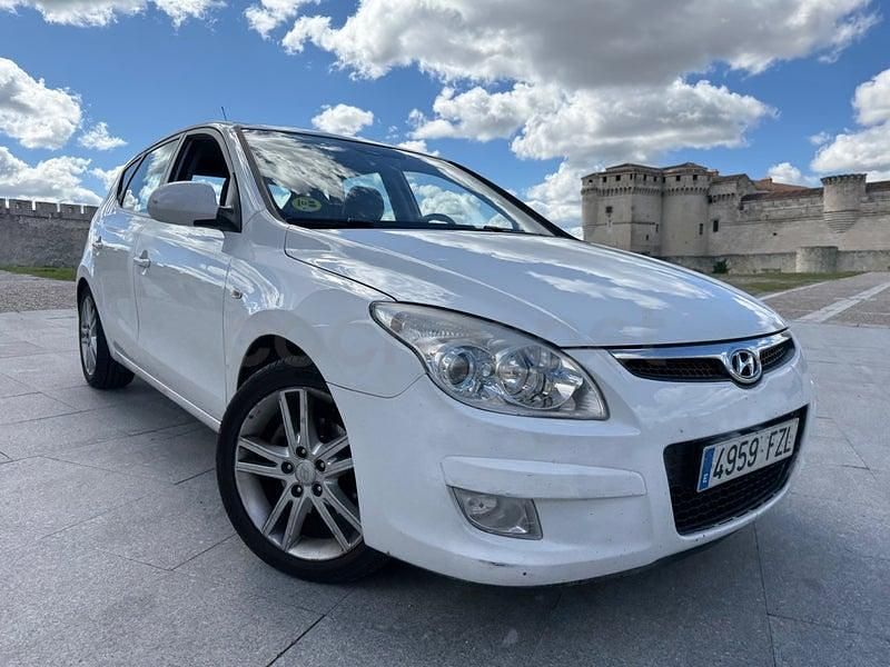 Usado Hyundai i30 Premium 140 CV (102 kW) 2008 Blanco Berlina