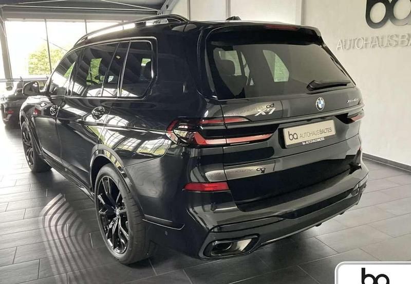Usado BMW X7 M Sport 352 CV (258 kW) 2025 Negro SUV