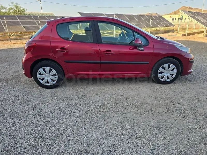 Usado Peugeot 207 Sport 90 CV (66 kW) 2007 Granate Berlina