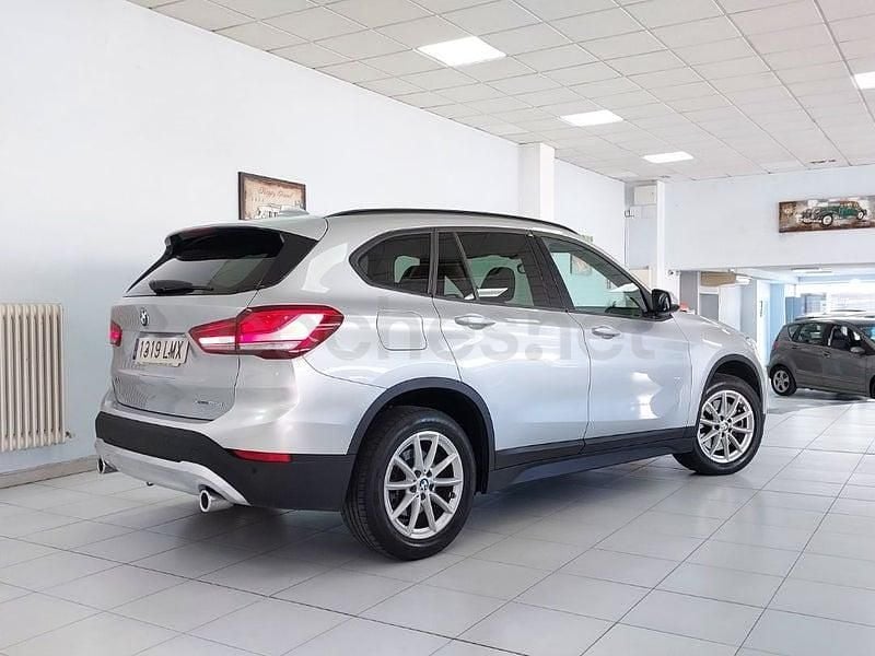 Usado BMW X1 Comfort Edition 190 CV (139 kW) 2021 Gris / plata SUV
