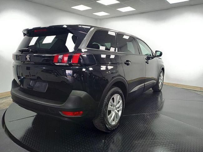 Usado Peugeot 5008 Active 131 CV (96 kW) 2020 Negro SUV